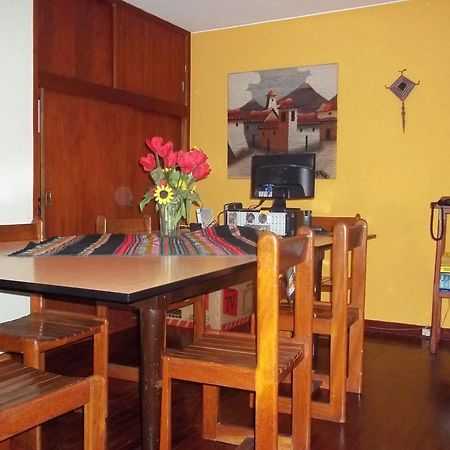 Hotel Excalibur Lima Extérieur photo