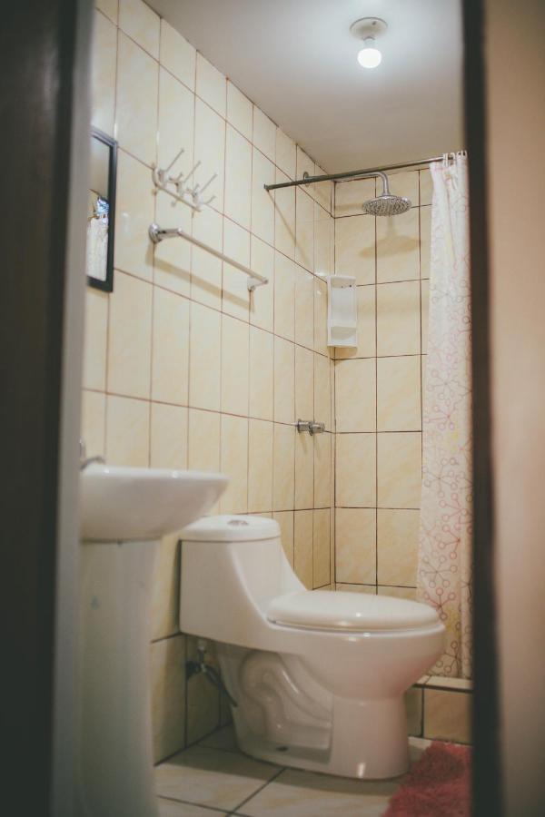 Hotel Excalibur Lima Extérieur photo