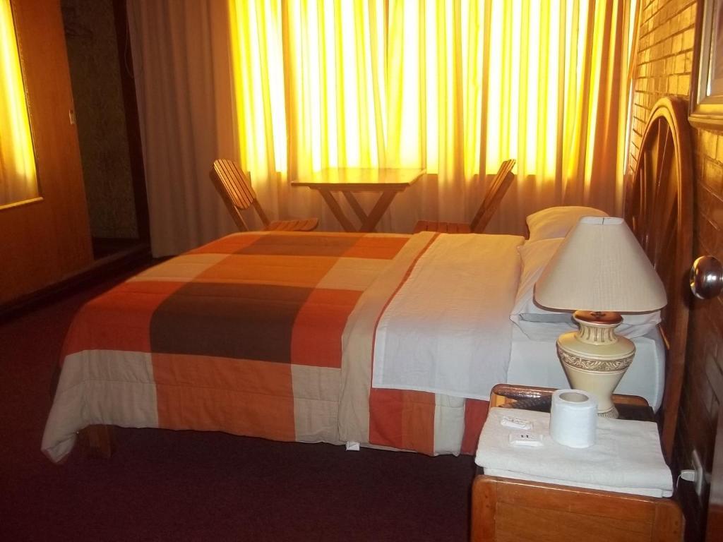 Hotel Excalibur Lima Extérieur photo